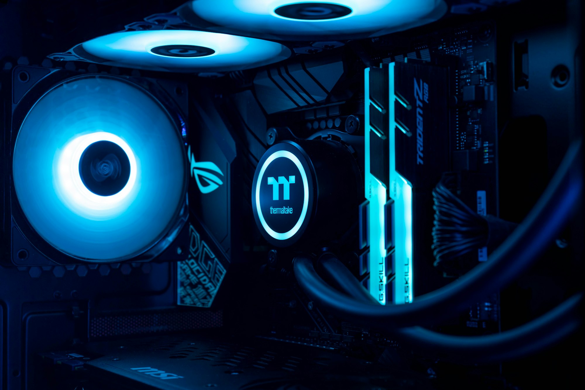 Air-gapped and confidential GPU compute